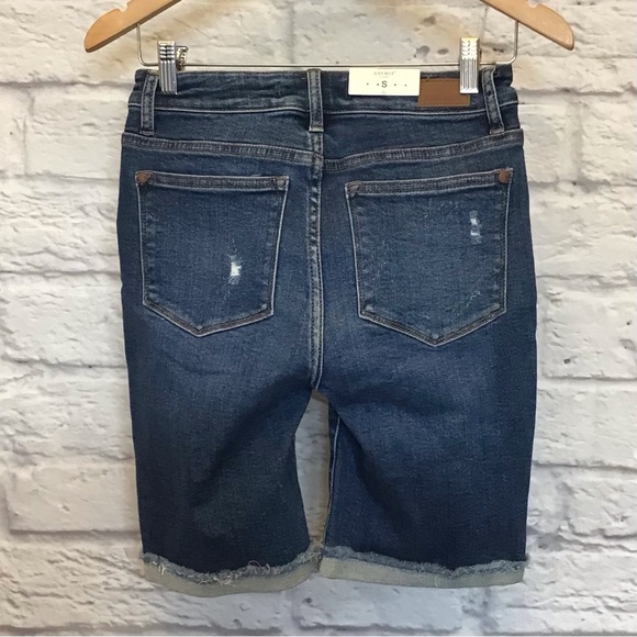 Judy Blue Small NWT Denim Bermuda Shorts High Waist Women’s Distressed JB150045 - Picture 4 of 9